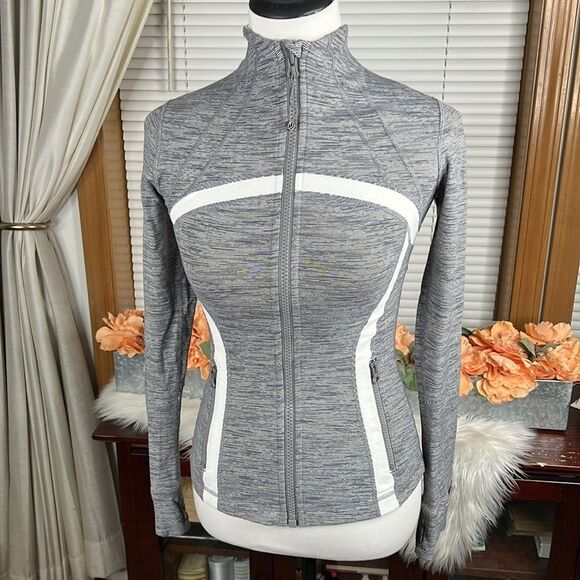 Lululemon Wee Are From Space Coal Fossil/White Define Jacket  4 *Final Price* - Picture 2 of 14